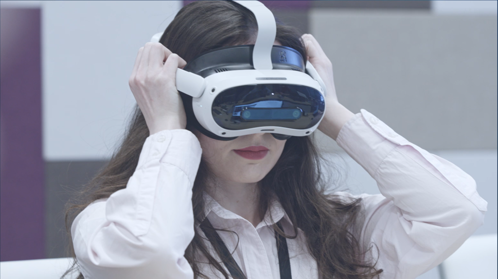VR.png